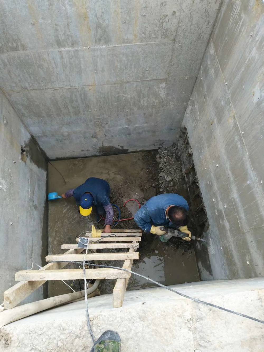 宿州灵璧县水池堵漏